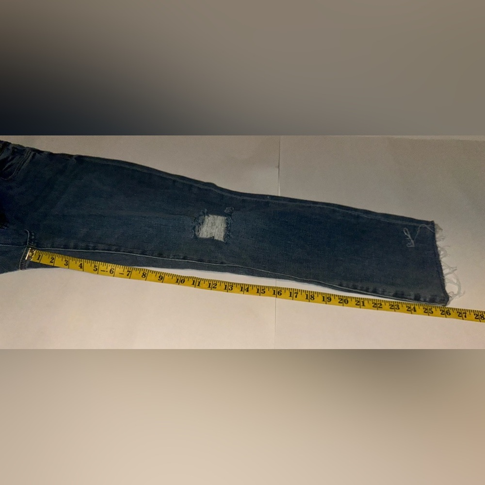 KUT from the Kloth Reese Ankle Straight Leg Distressed Blue Jeans Women’s Size 8 - Picture 7 of 7